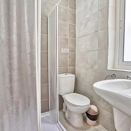 Mercury Apartment *